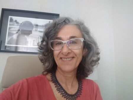 Andrea Tavares